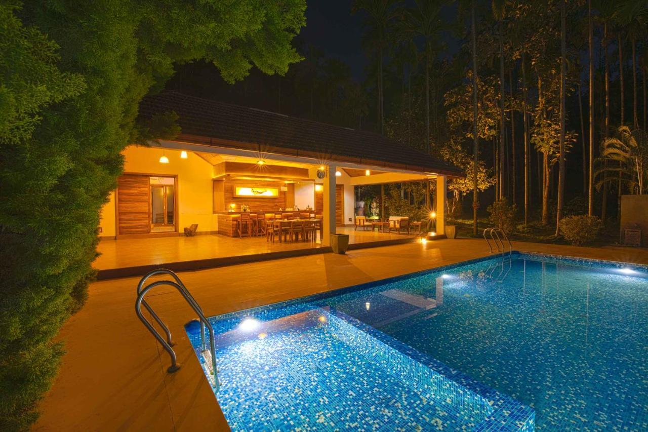 Stayvista At Tall Silver With Infinity Pool & Breakast Madikeri Kültér fotó